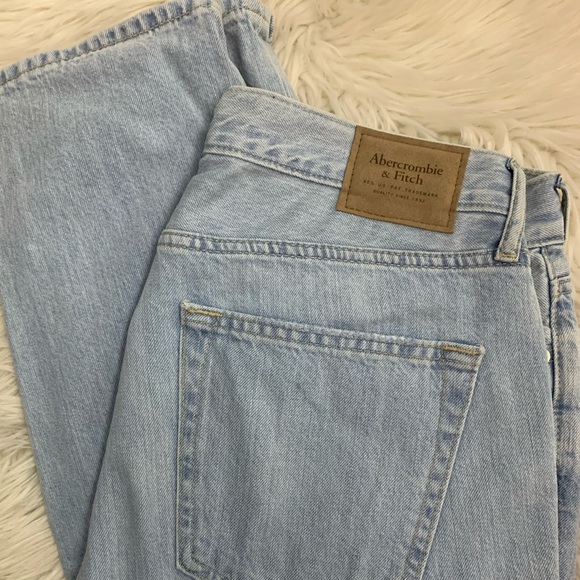 Abercrombie & Fitch Jeans - Picture 1 of 4